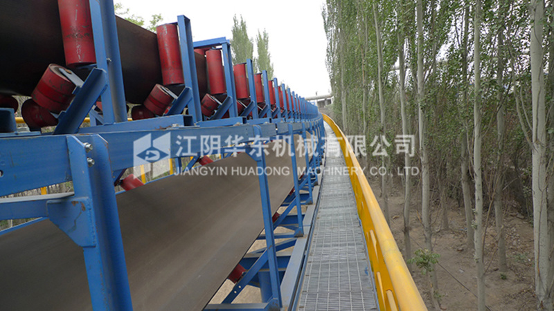 Curve belt conveyor