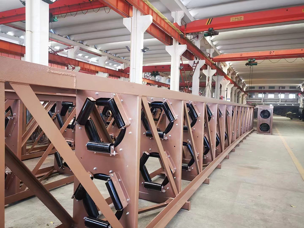 Tubular belt conveyor